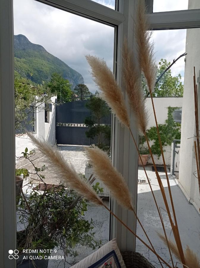 Villa Le Lac Cottage Au Bord Du Lac D'Annecy - Chambre Chez L'Habitant - Les Terrasses Du Lac Вейрье-дю-Лак Экстерьер фото