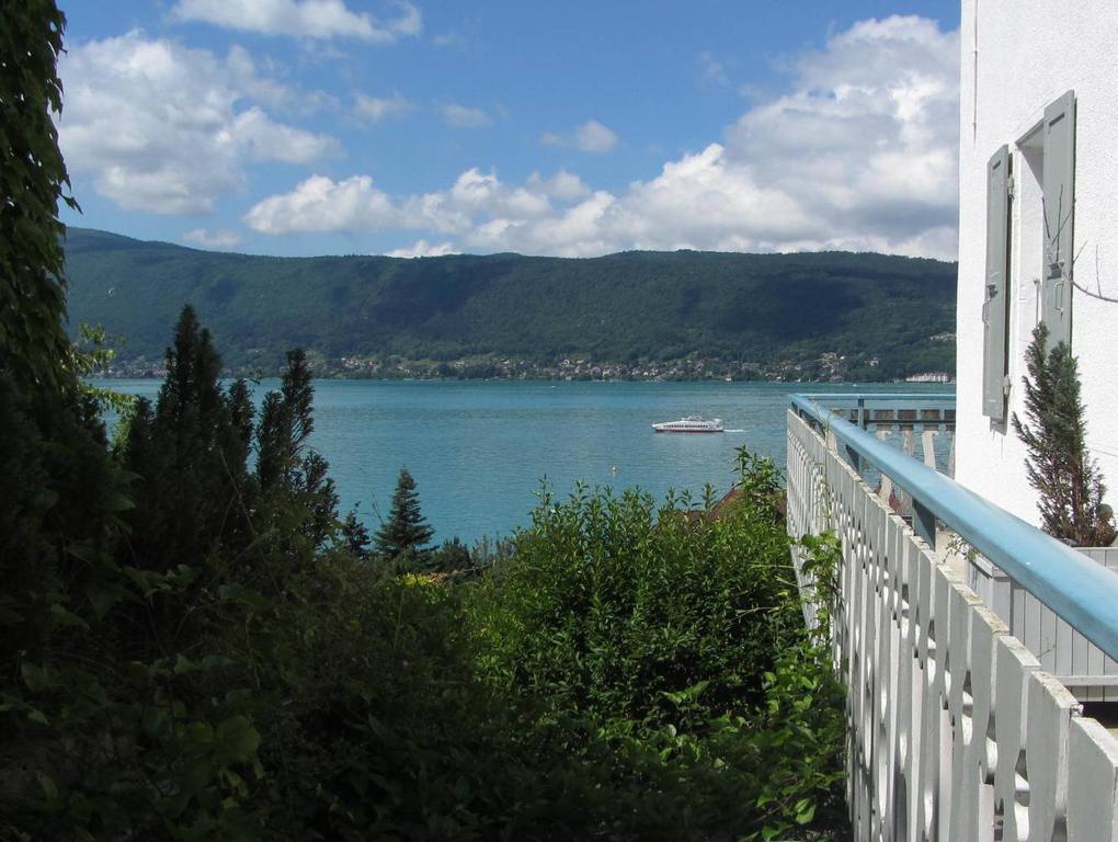 Villa Le Lac Cottage Au Bord Du Lac D'Annecy - Chambre Chez L'Habitant - Les Terrasses Du Lac Вейрье-дю-Лак Экстерьер фото
