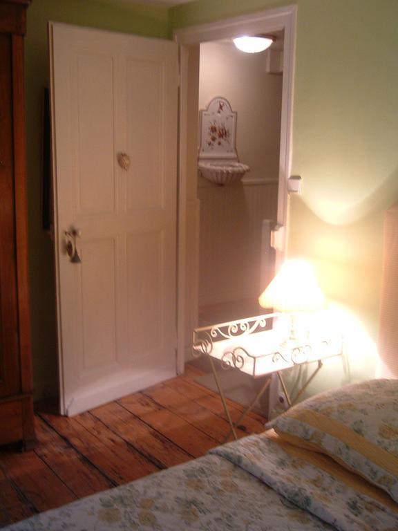 Villa Le Lac Cottage Au Bord Du Lac D'Annecy - Chambre Chez L'Habitant - Les Terrasses Du Lac Вейрье-дю-Лак Экстерьер фото
